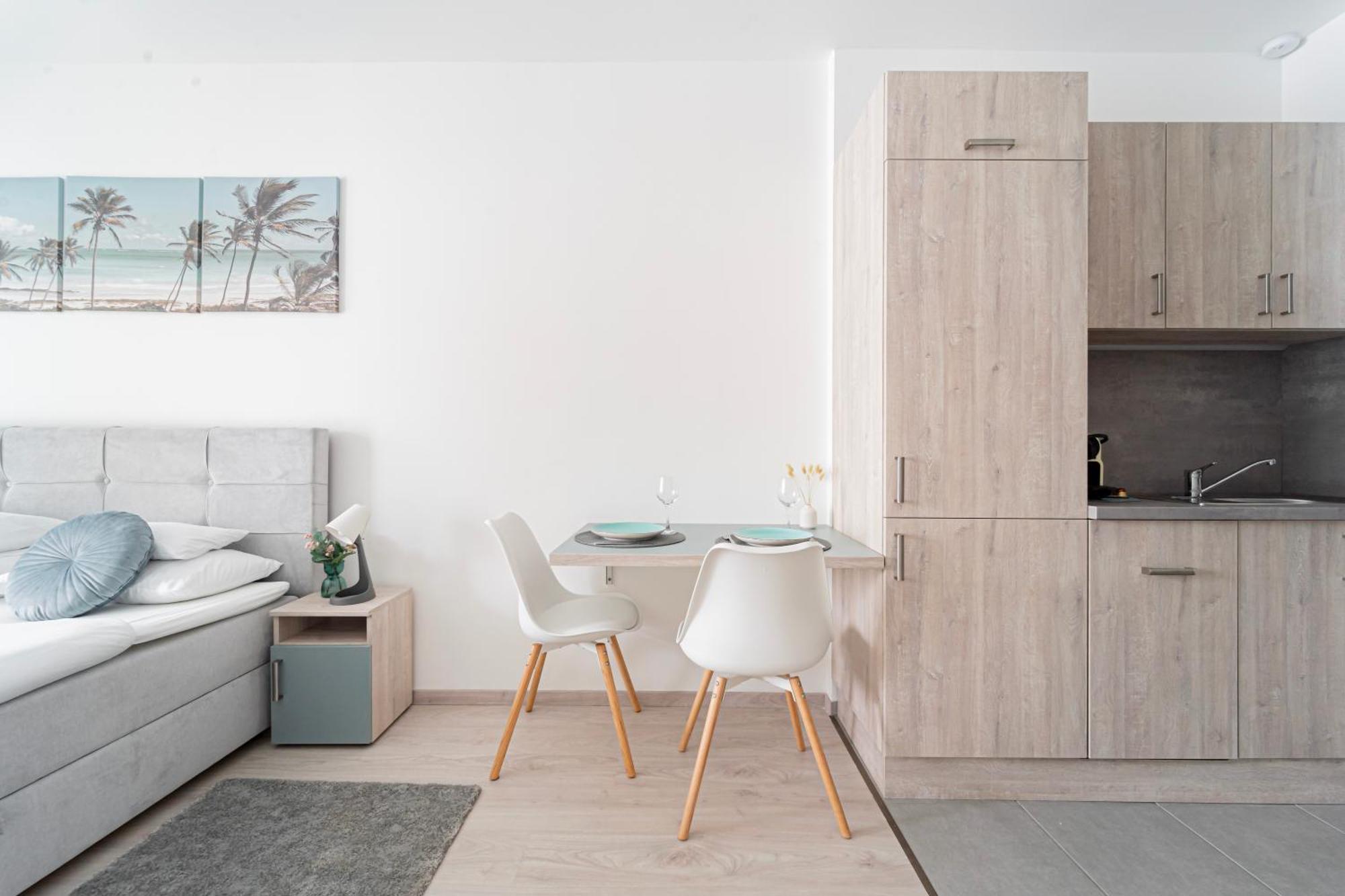Apartmanhotel Westside Garden By Urbanrent *
