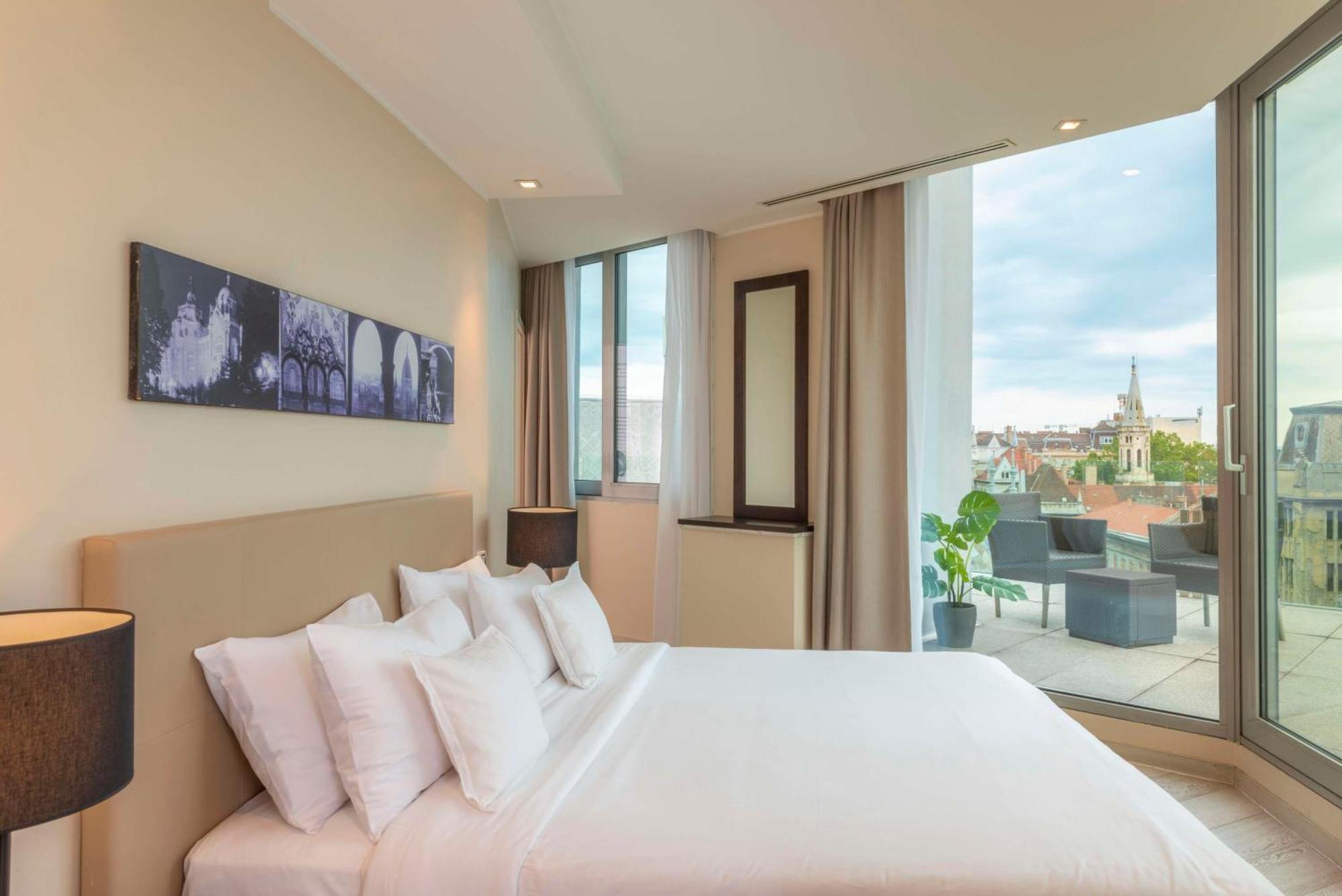 Hotel Nh Collection Center Budapest