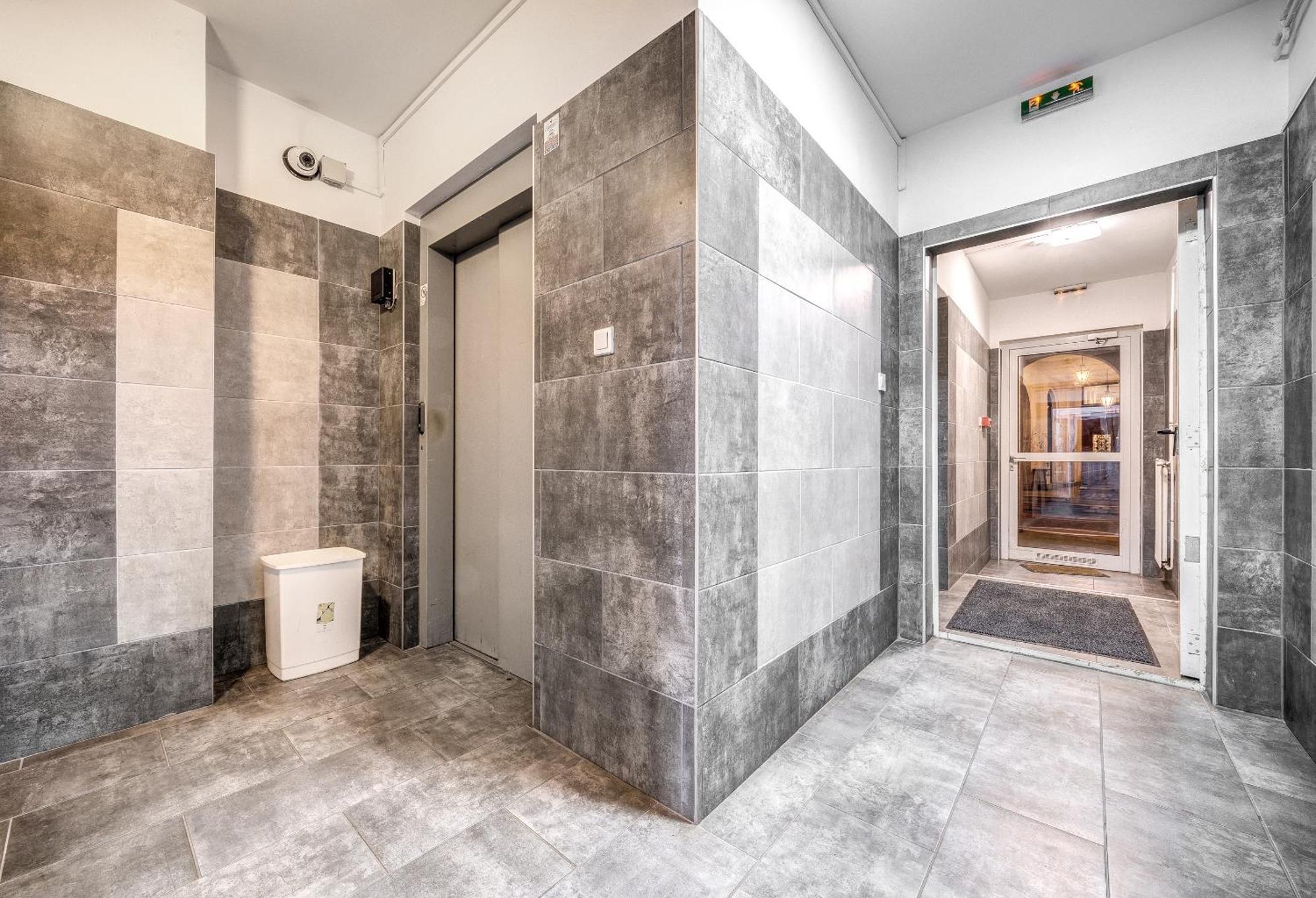 Dob Penthouse Appartement *