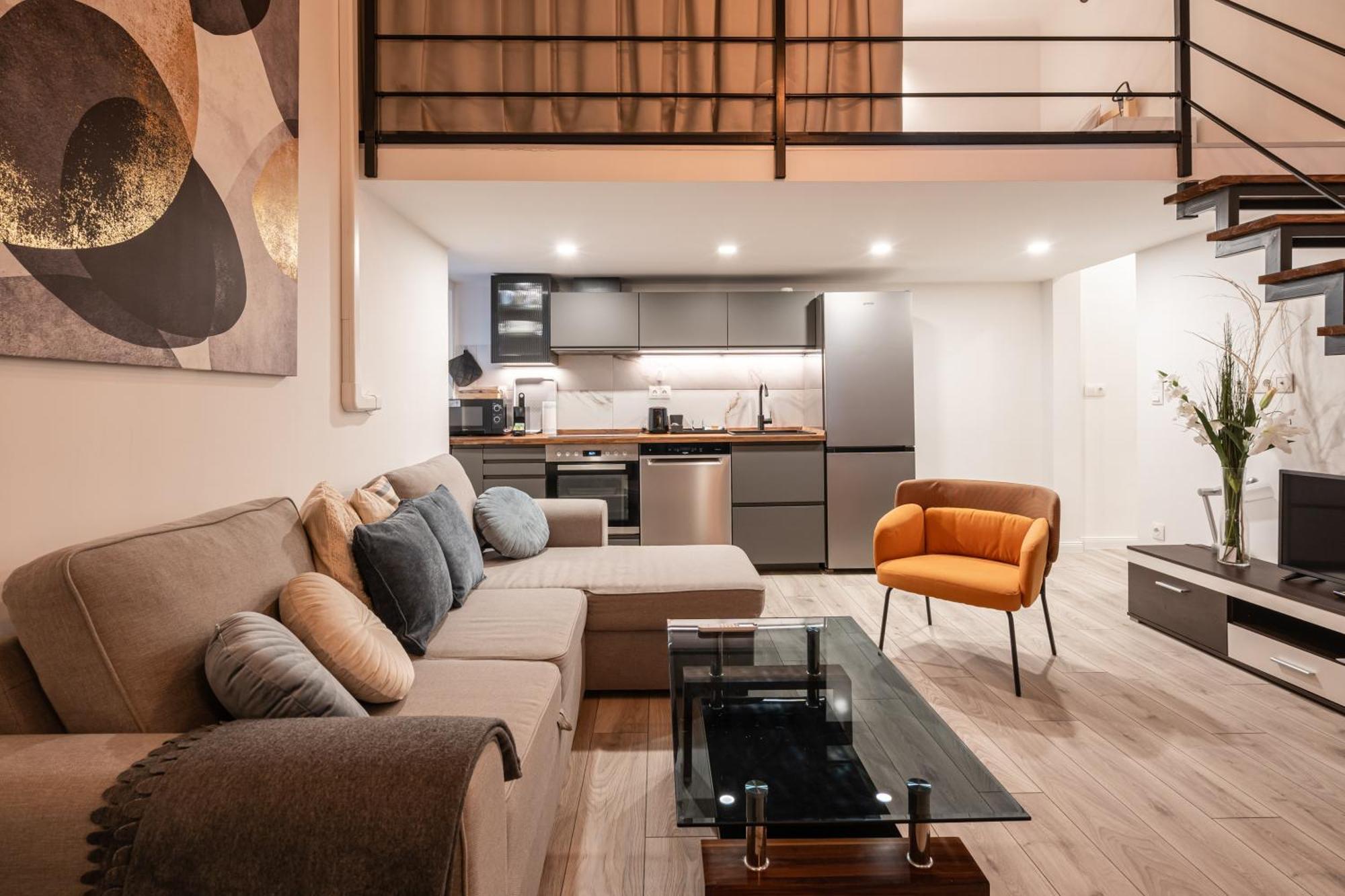 Infinite Impressions Apartment