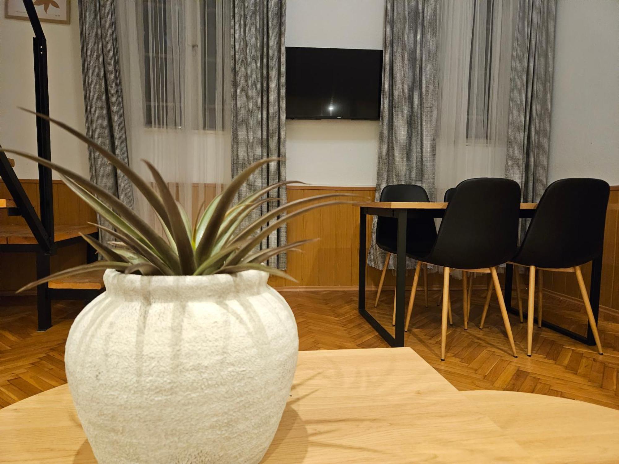 Cozy Downtown Apartmán *