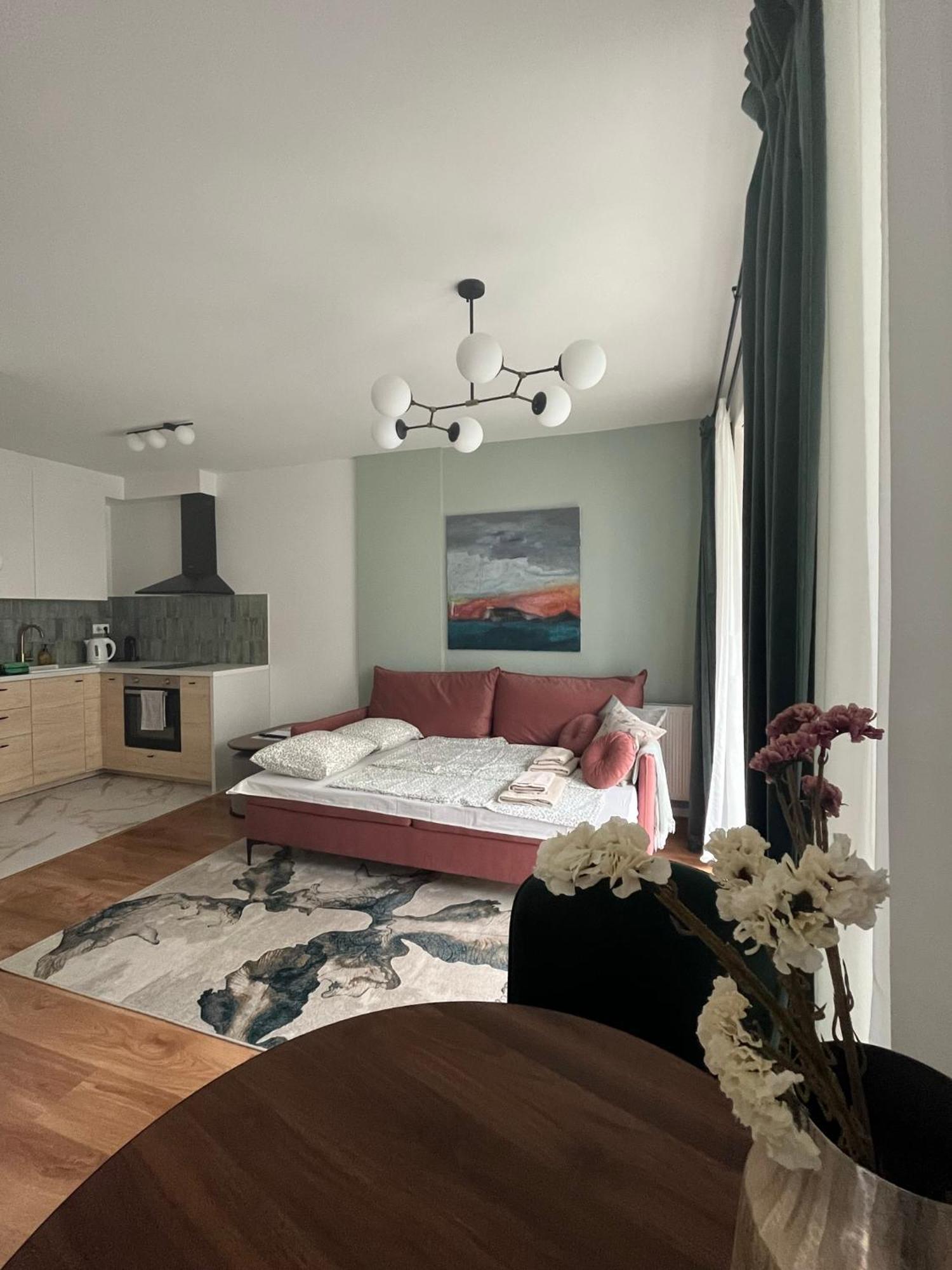 Your Happy Place In The Center Of Appartamento Budapest