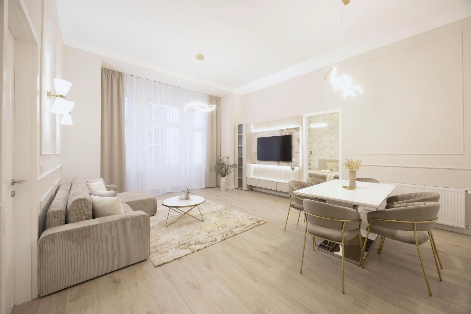 Luxurious & Elegance W18 Grand W' Balcony By Prestige Homes
