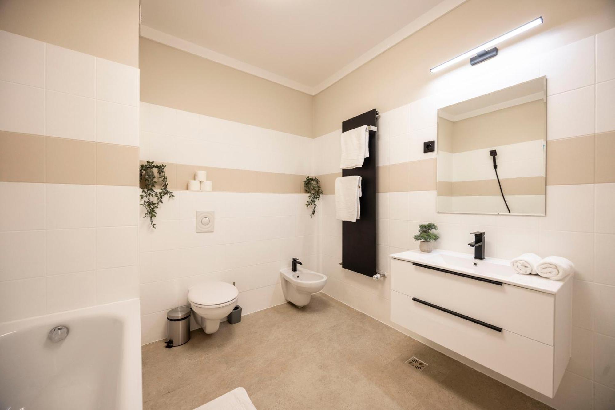 Exclusive Duplex Penthouse In The Heart Of *