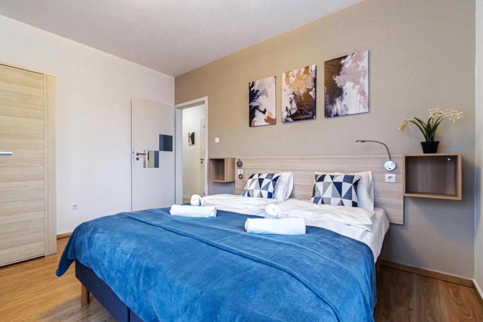 Corvin-luxe, 3 Bedroom In Center Apartment *