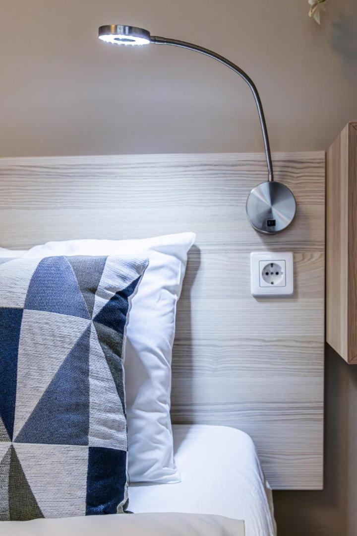 Corvin-luxe, 3 Bedroom In Center Apartment Budapest