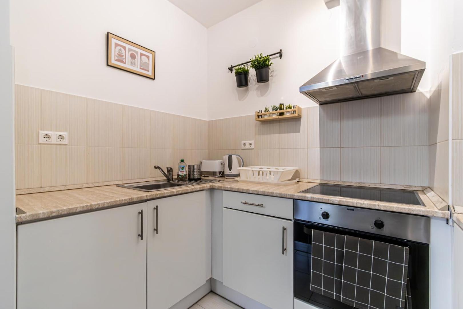 Apartment Corvin-luxe, 3 Bedroom In Center Budapest