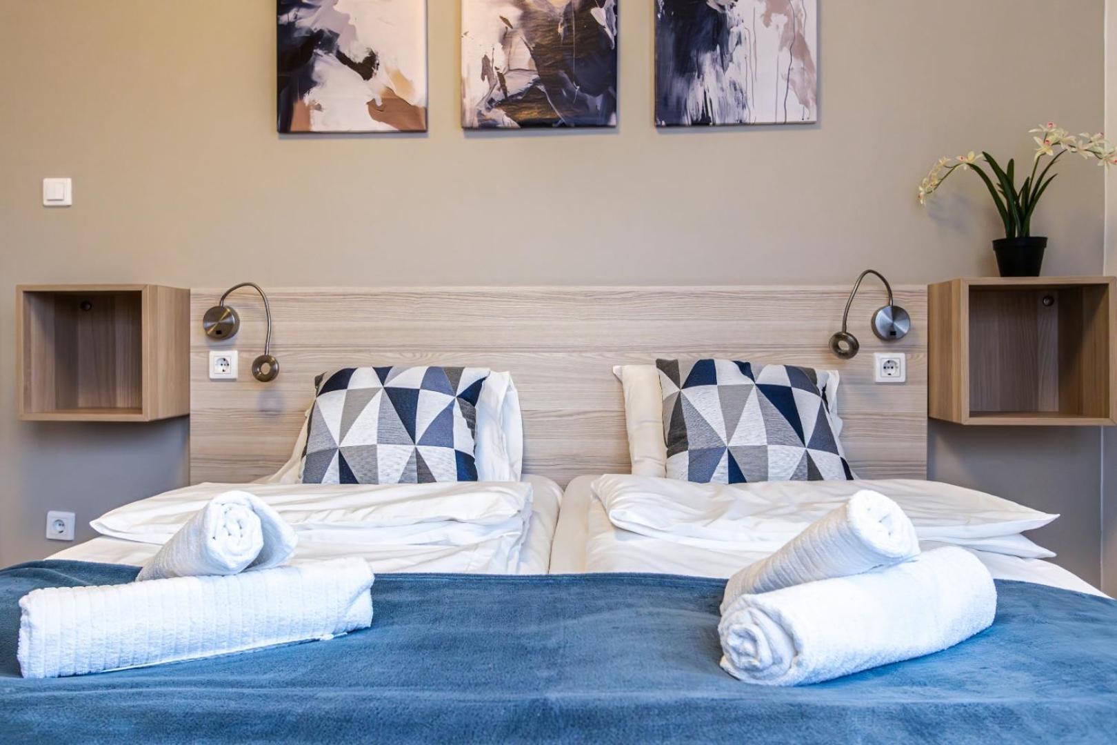 Corvin-luxe, 3 Bedroom In Center Apartment Budapest