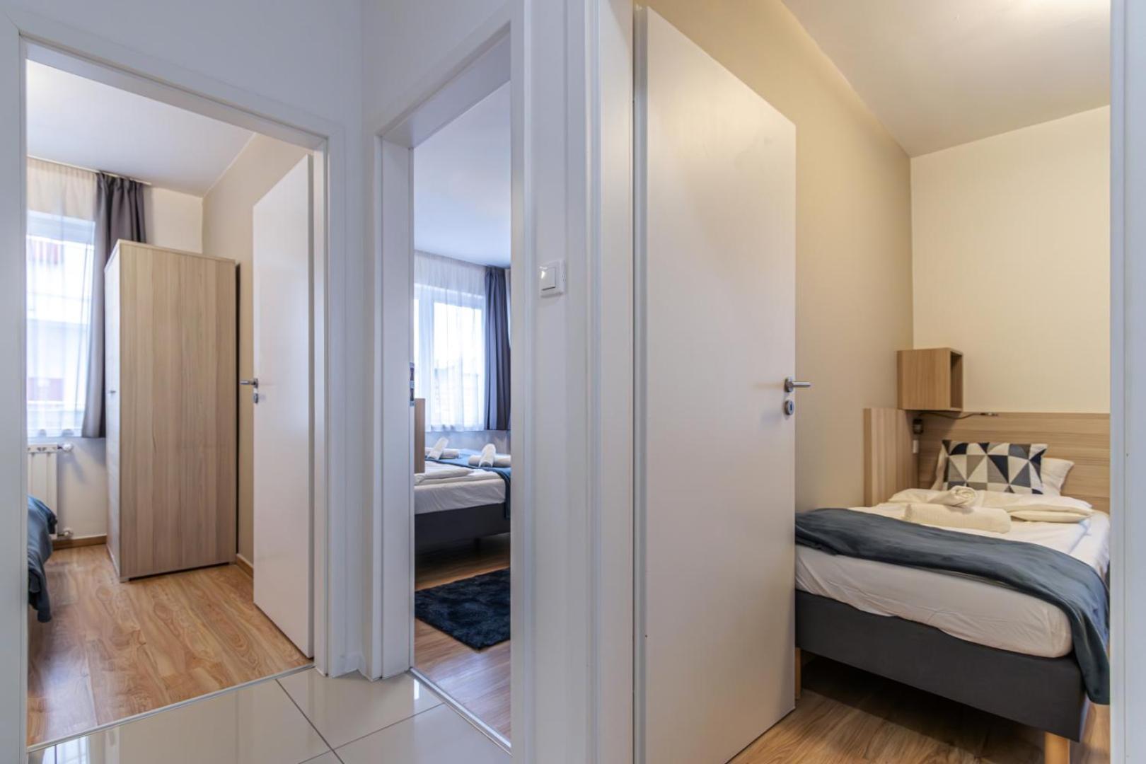 Apartment Corvin-luxe, 3 Bedroom In Center *