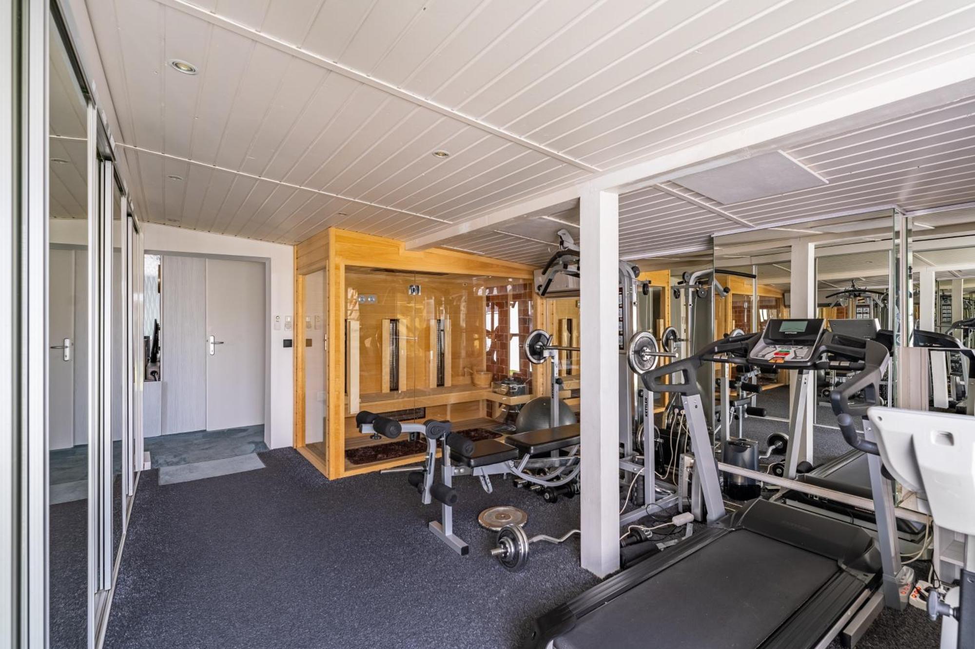 Skygarden Private Jakuzzi Sauna Gym Apartamento *