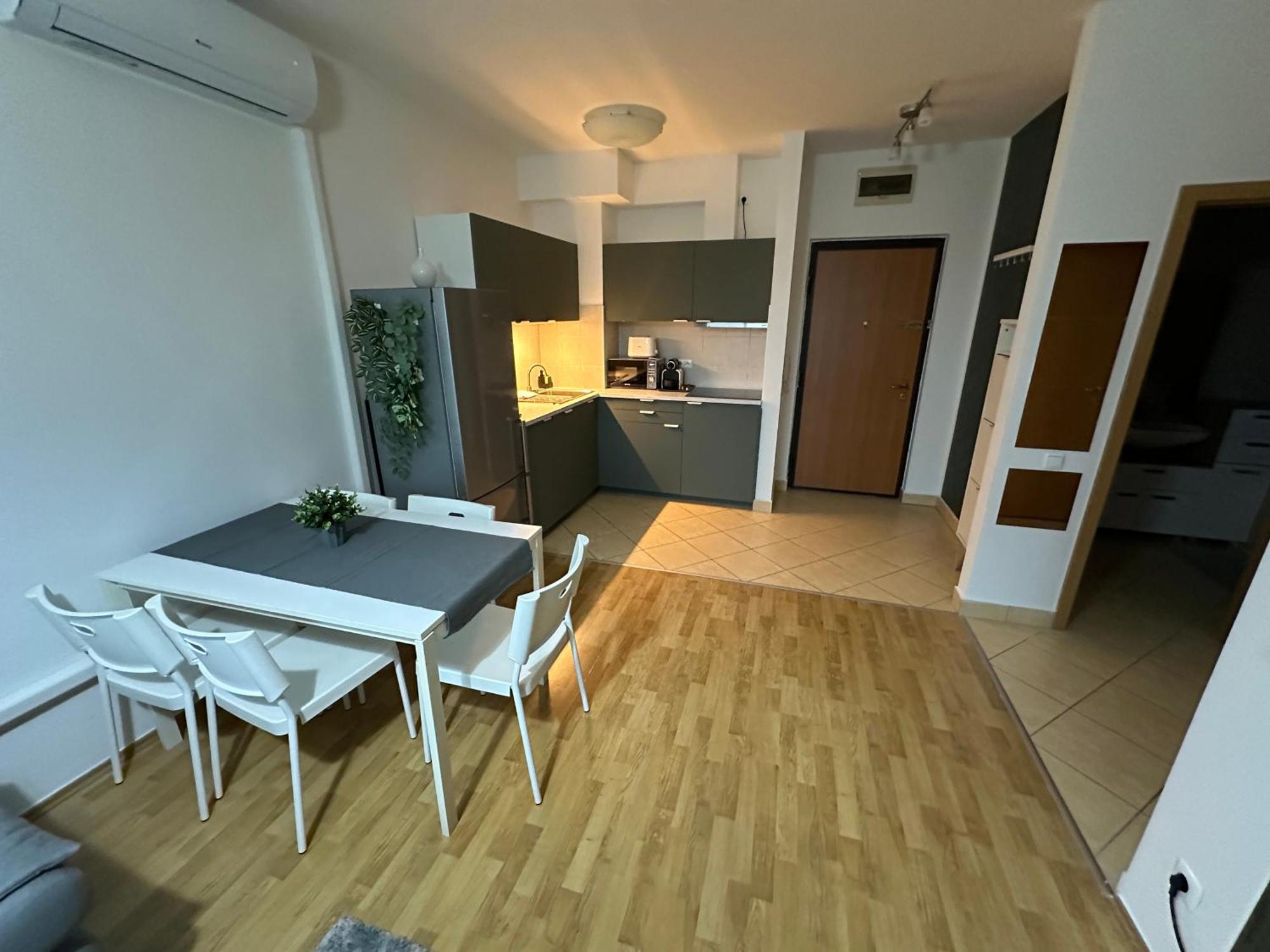 Lawrence Apartament *
