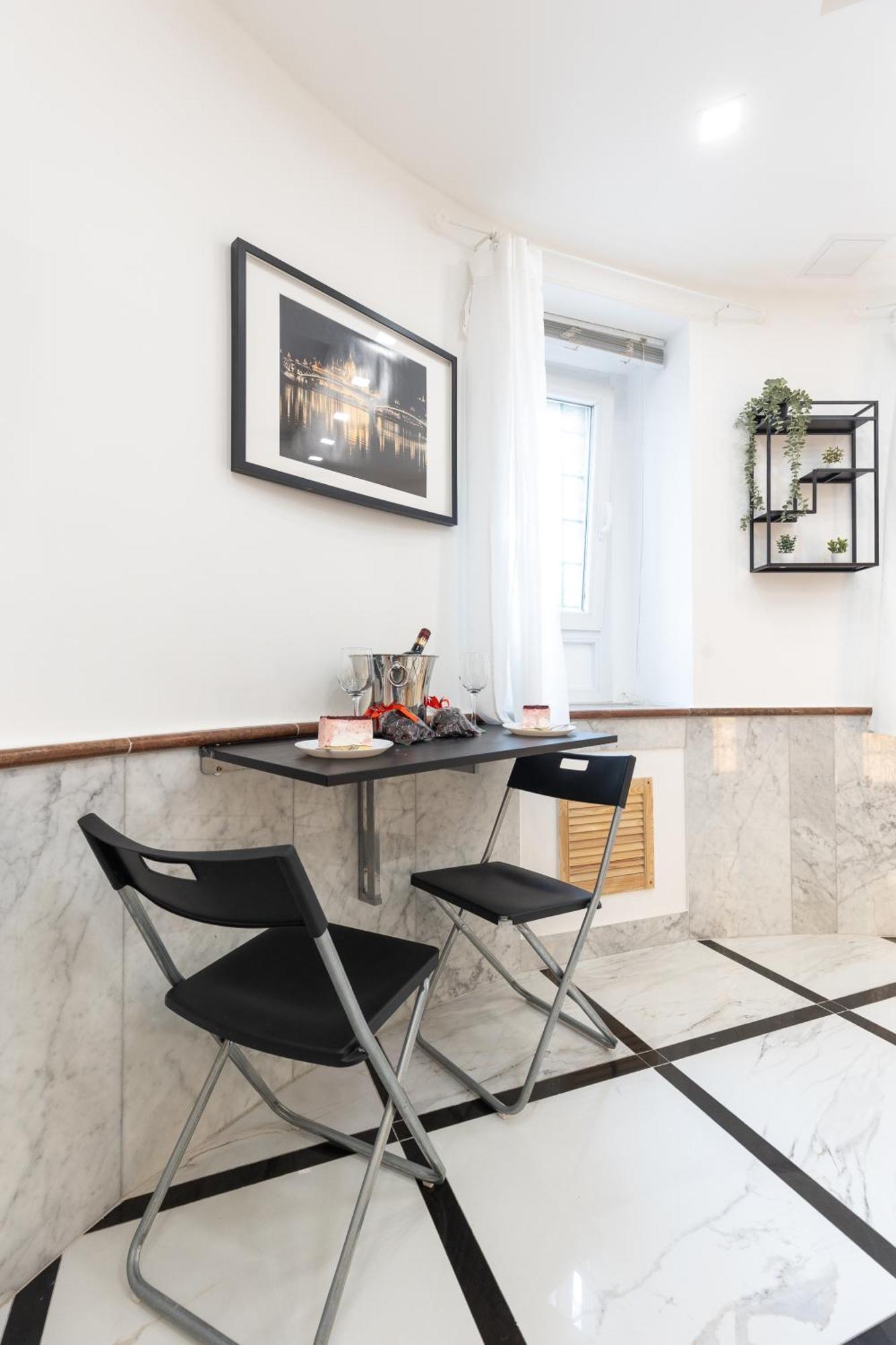 Hidden Gem In Buda Appartamento Budapest