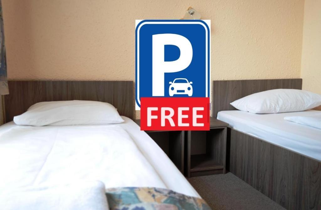 Ingyenes Parkolas Es Boseges Reggeli, Csak 15 Perc A Belvaros, Hotel Budapešť