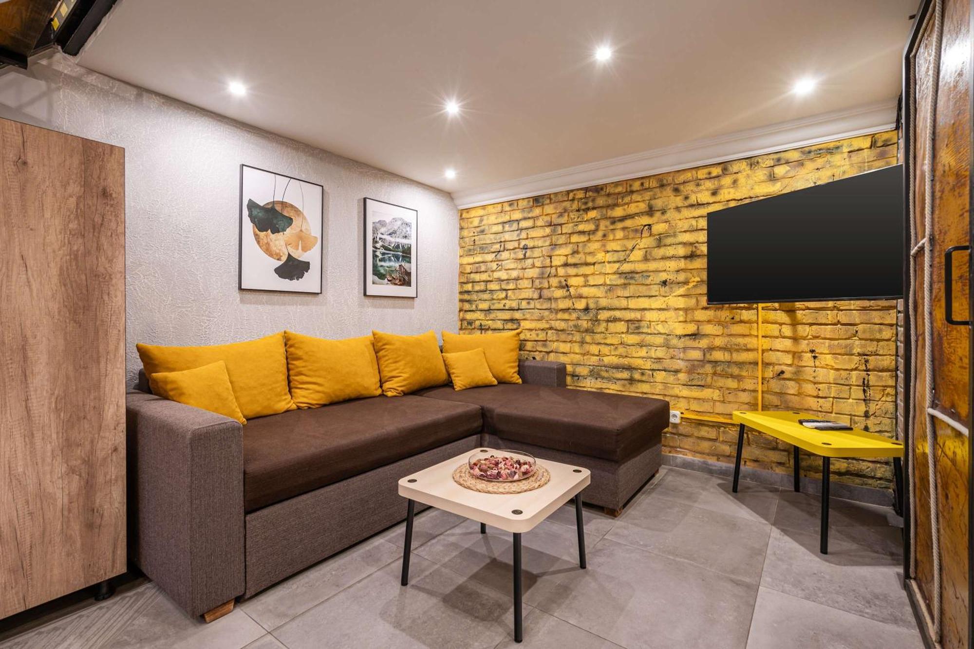 Yellow Compass W40 Appartamento Budapest
