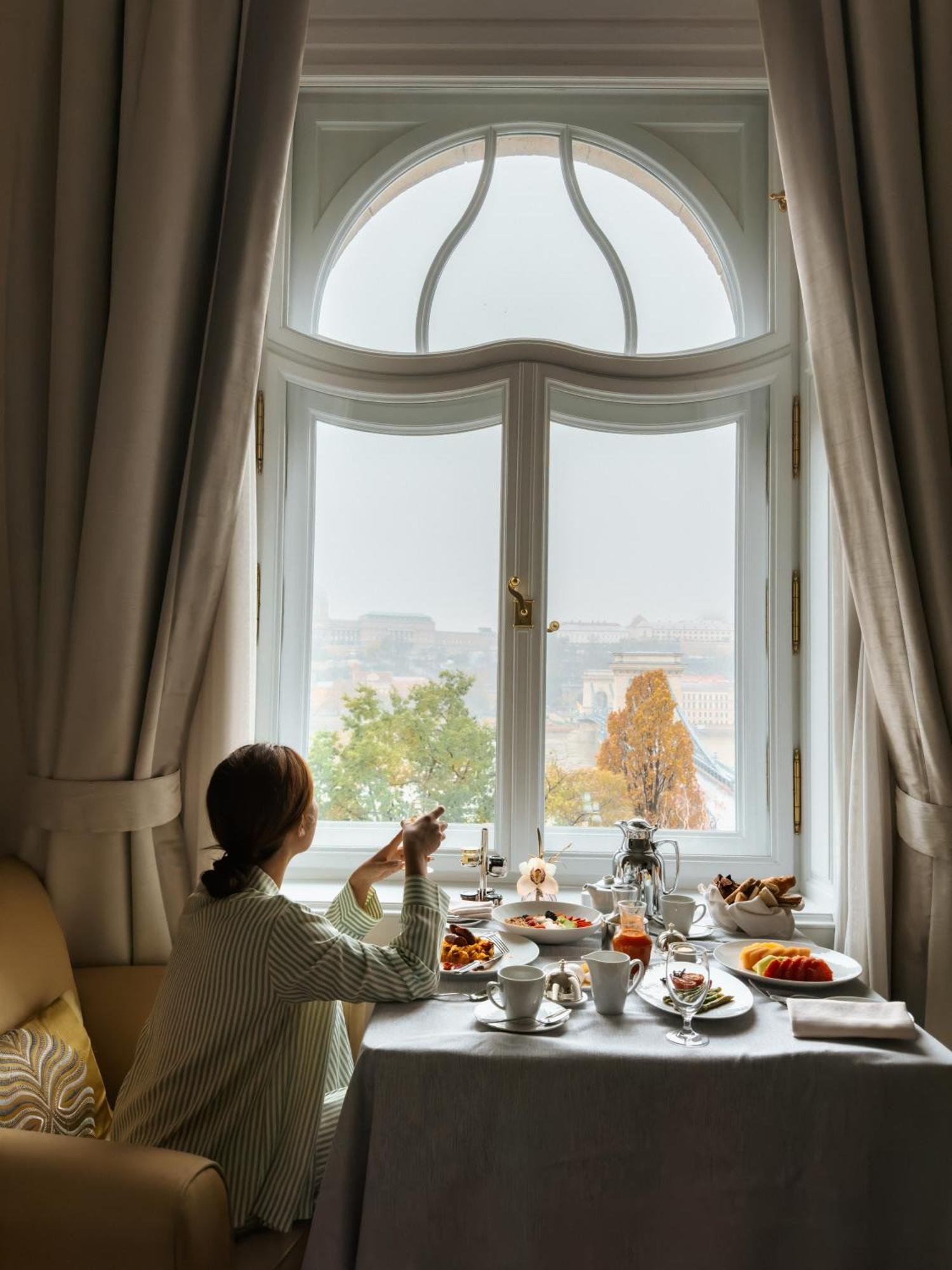Four Seasons Gresham Palace 5* Budapest