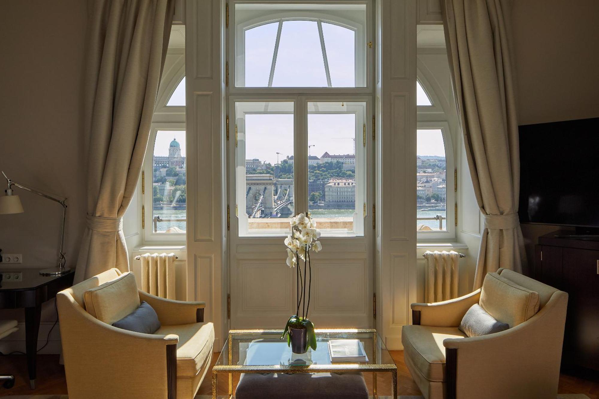 Four Seasons Gresham Palace 5* Budapest