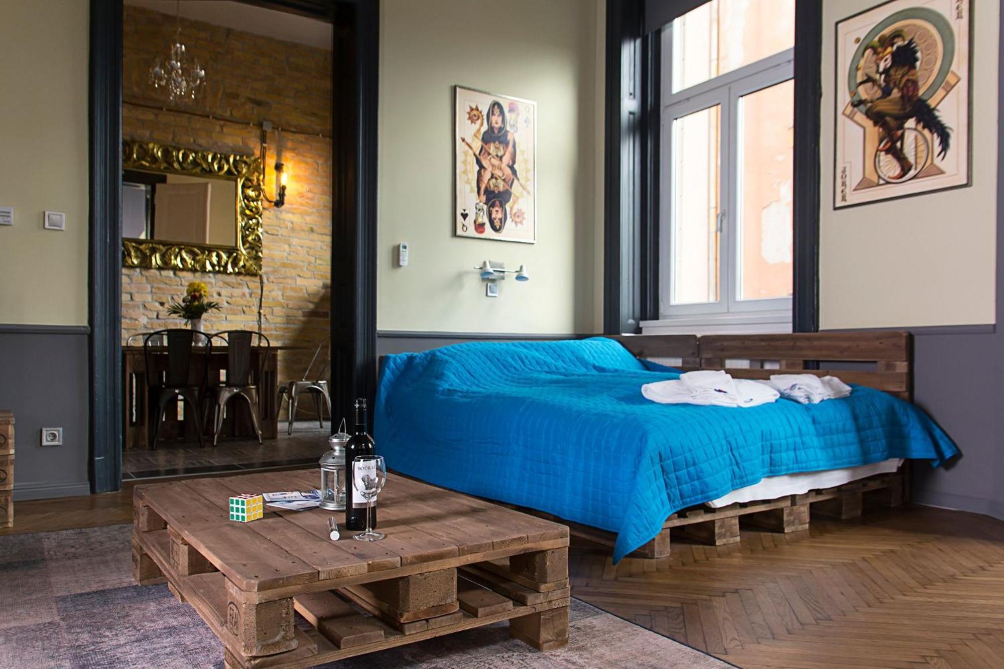 New Walnuttree Double 12 Pers * Budapest