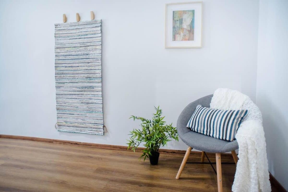 Appartamento 5 Bedrooms With Ac In Center *