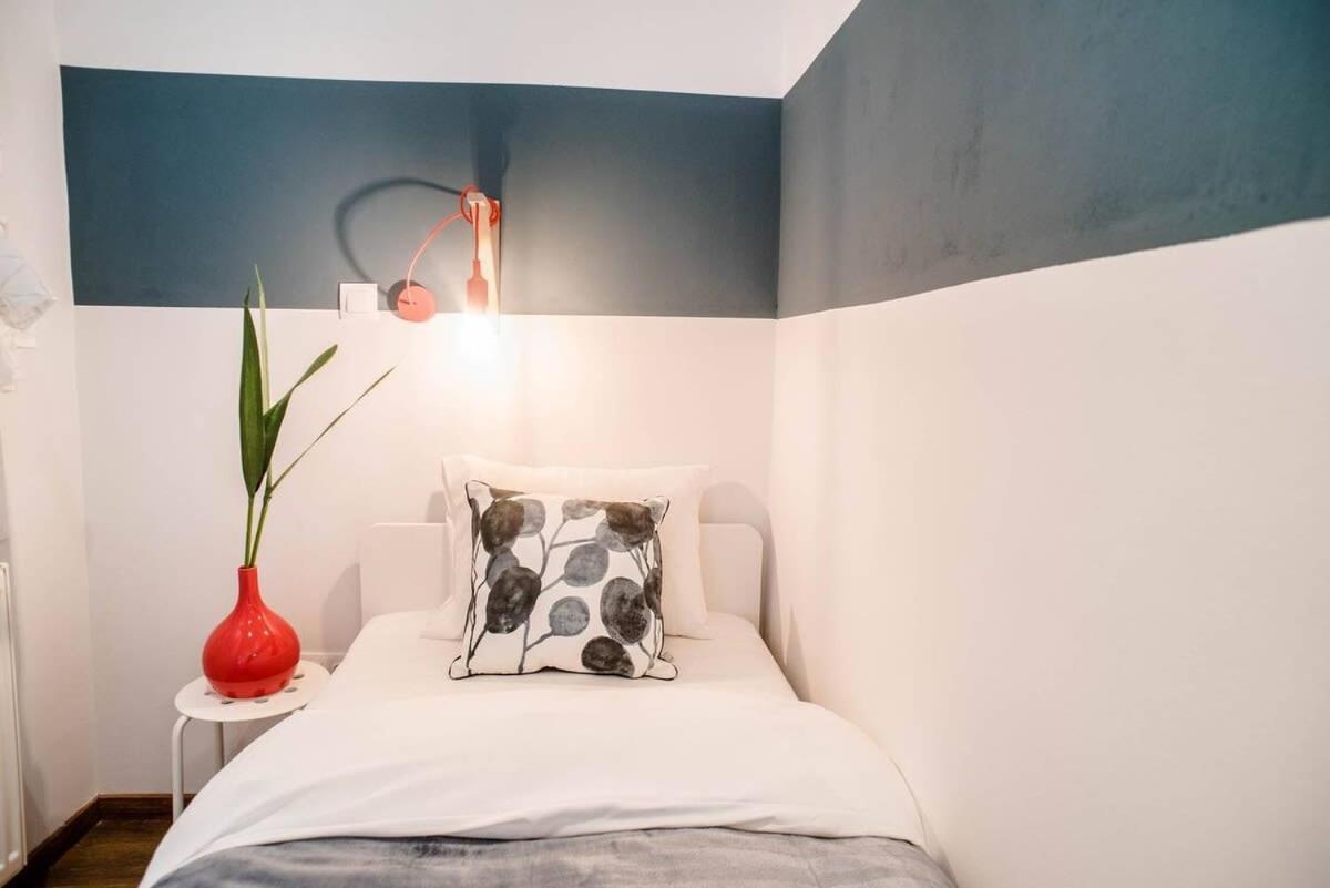 5 Bedrooms With Ac In Center Budapešť