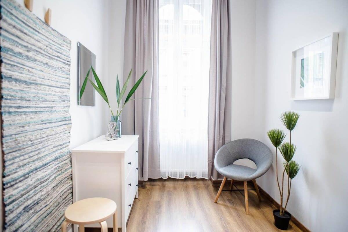Appartamento 5 Bedrooms With Ac In Center *