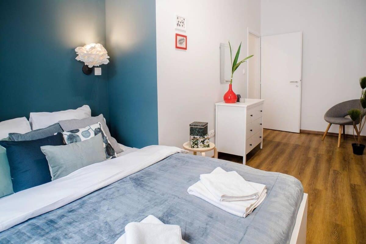 Appartamento 5 Bedrooms With Ac In Center