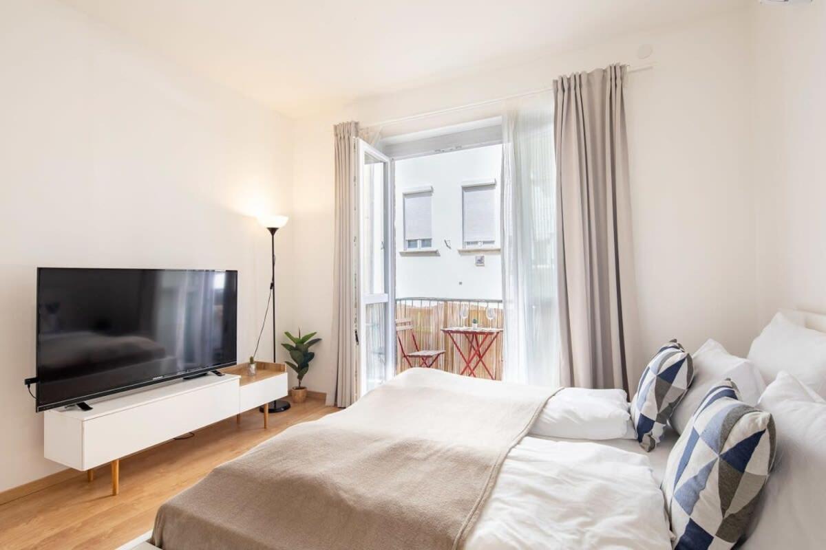 - Fresh With Balcony * Budapest