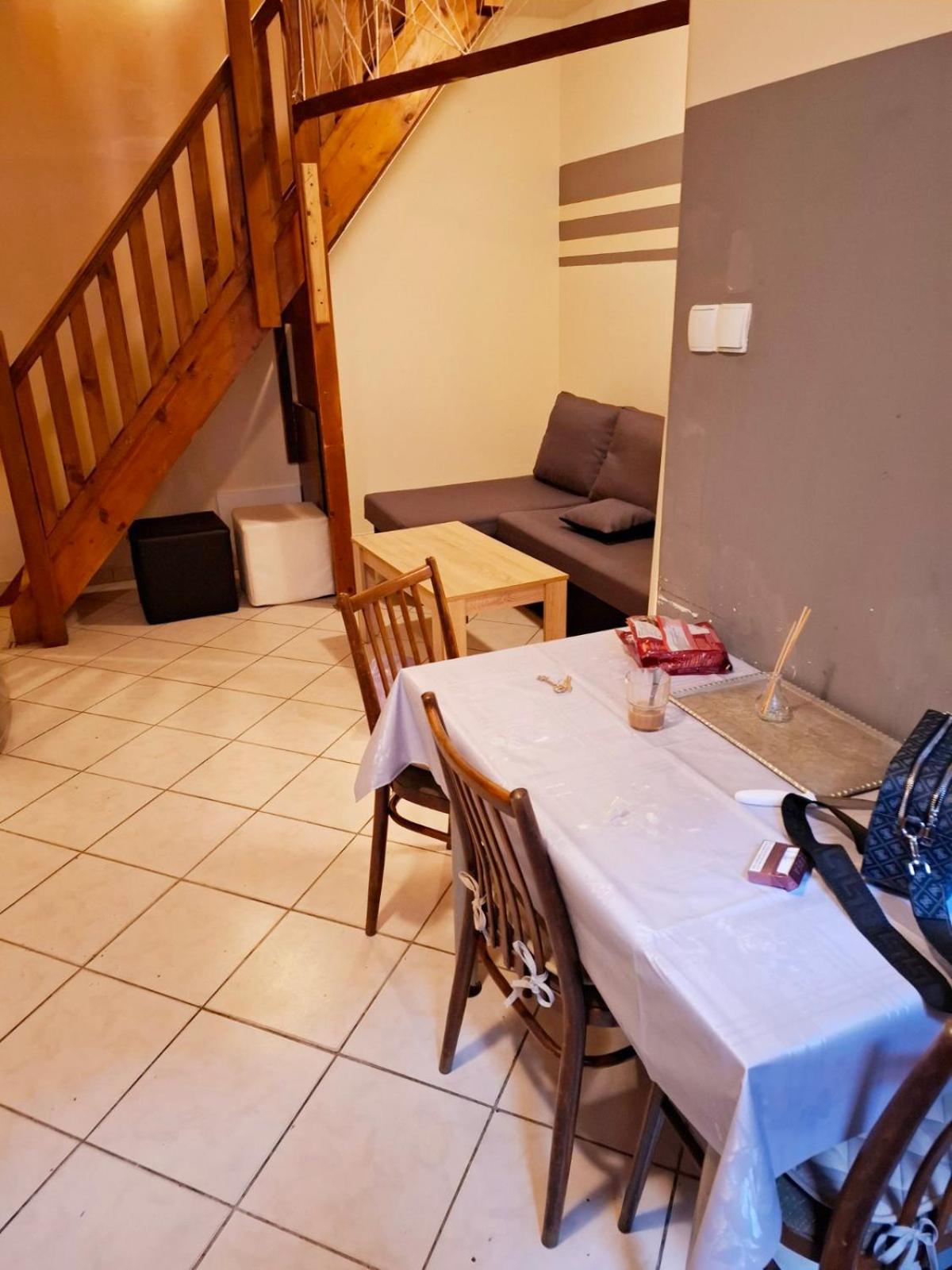 Viko Apartman 2 *