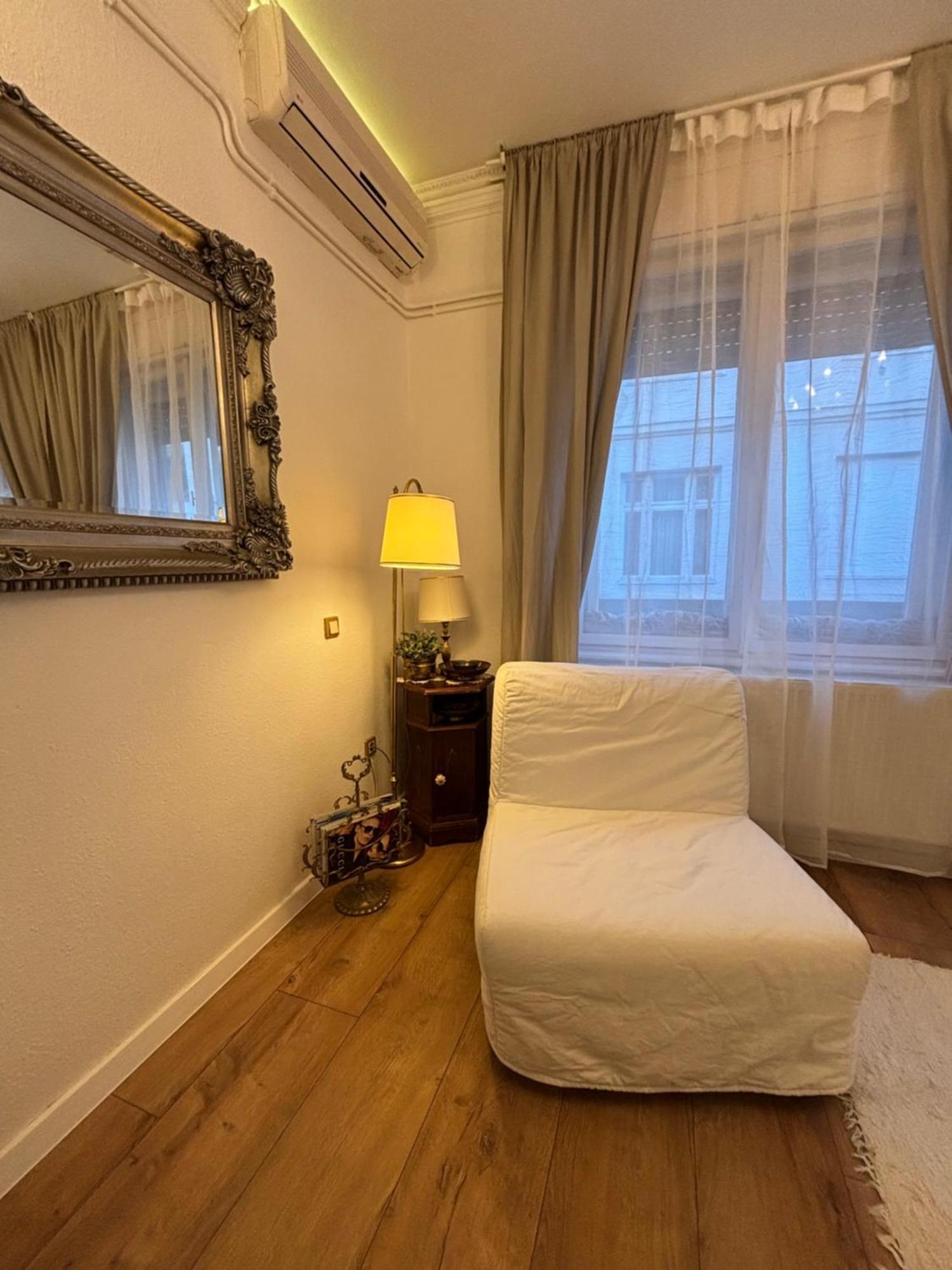 Exclusive Antique Next To The Fashion Street Apartamento