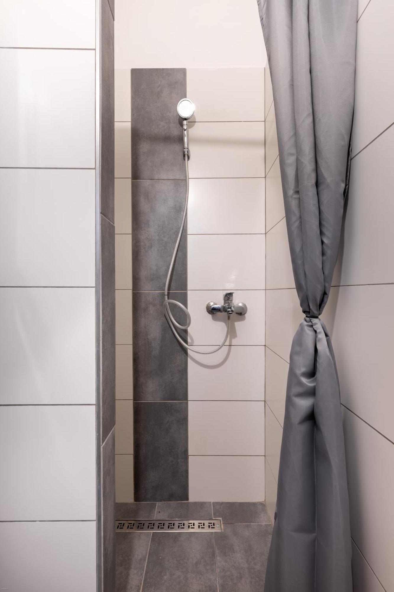 Gde Nagy Diofa 5 Apartman *