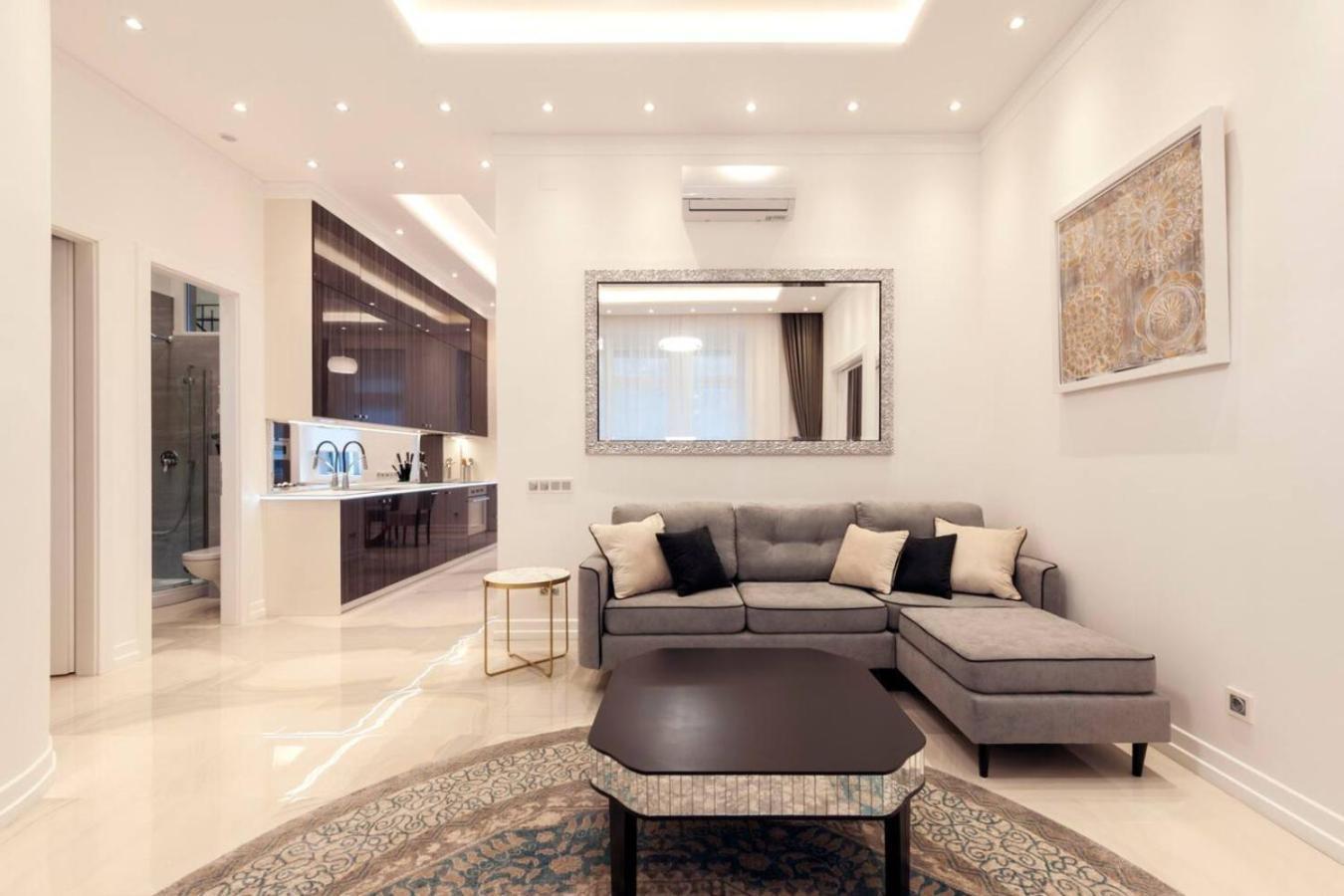 Art Deco - By Deak Square Casa vacanze *