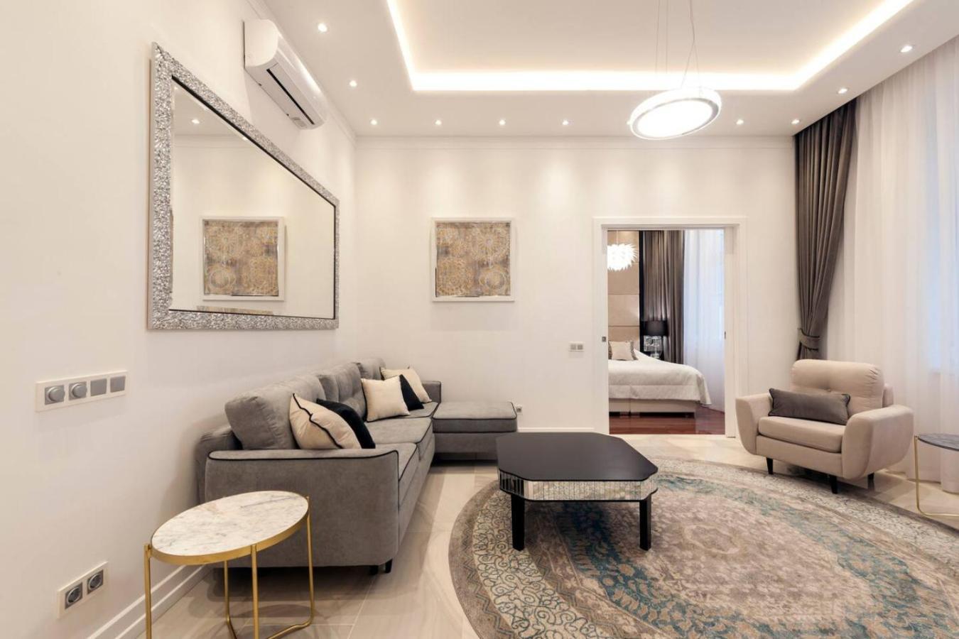 Casa vacanze Art Deco - By Deak Square Budapest
