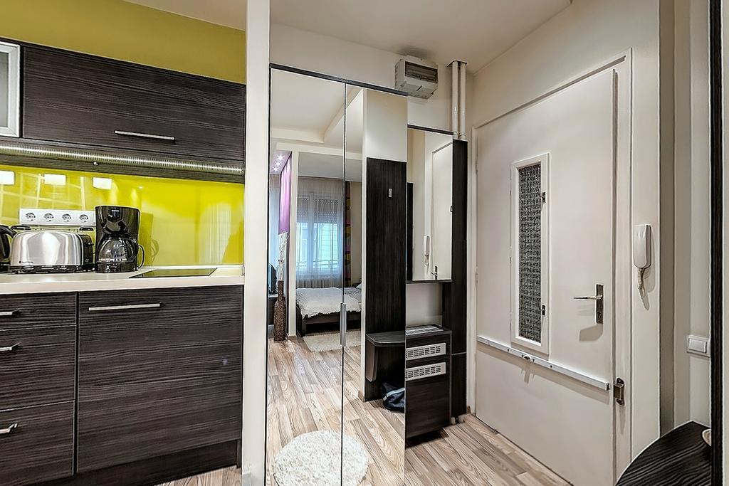 Centerstudio With Balcony In Downtown Apartment