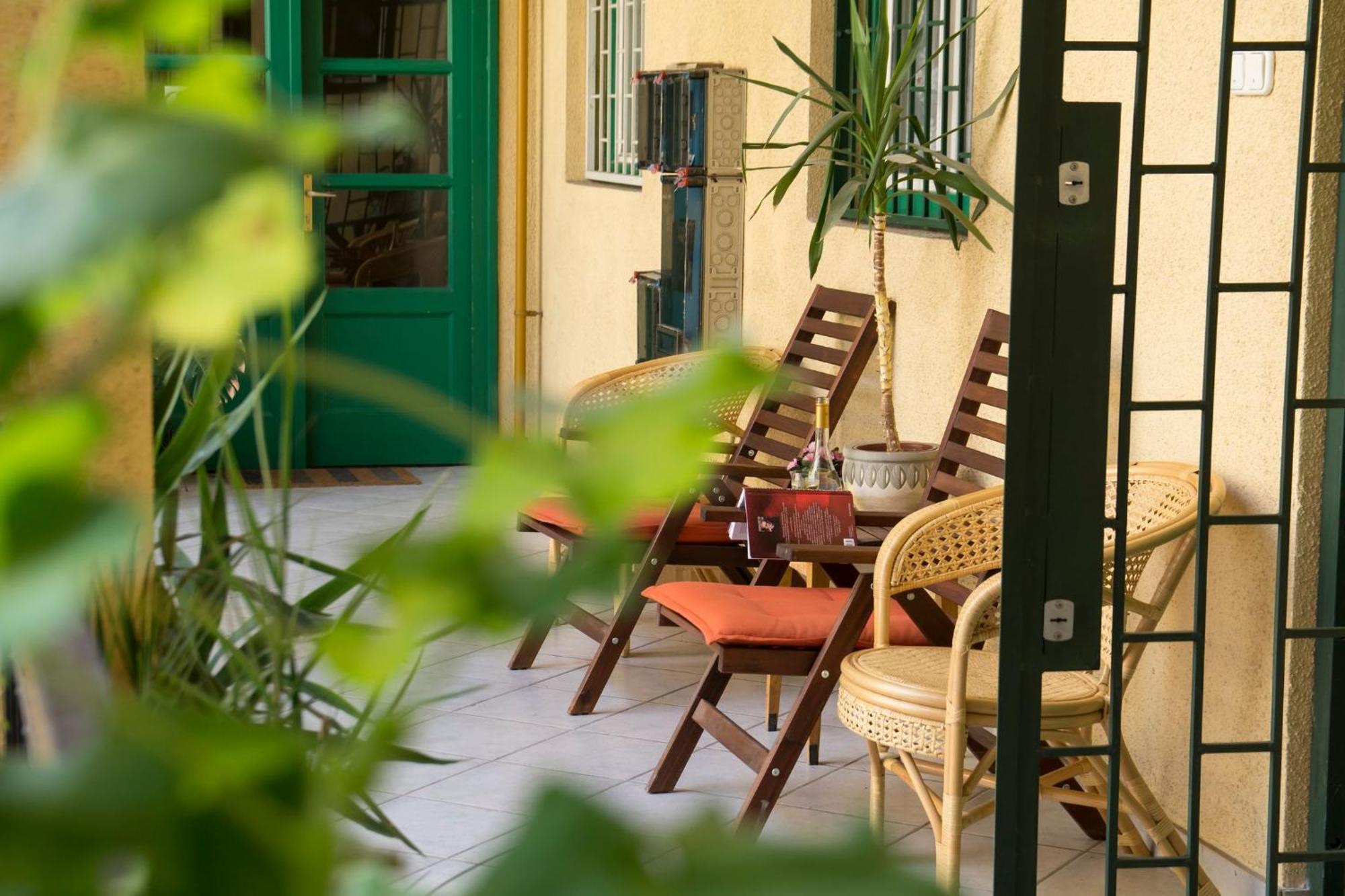 Vibrant 3 Bedroom In The Pulsing Heart Of *