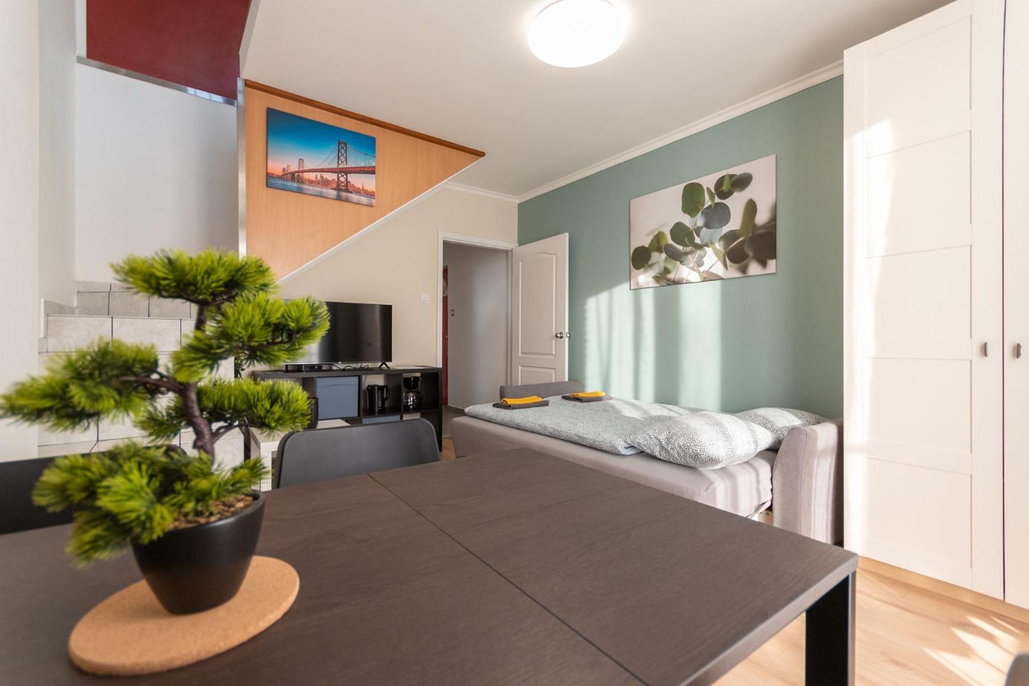 Apartment R