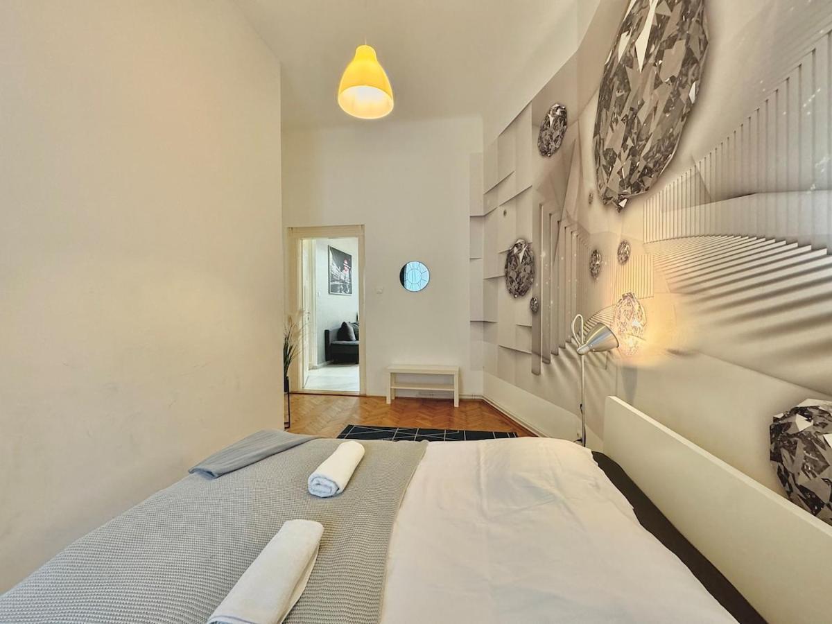 Trendy Spacious, Parking, Downtown, Ruin Pubs! Appartamento *