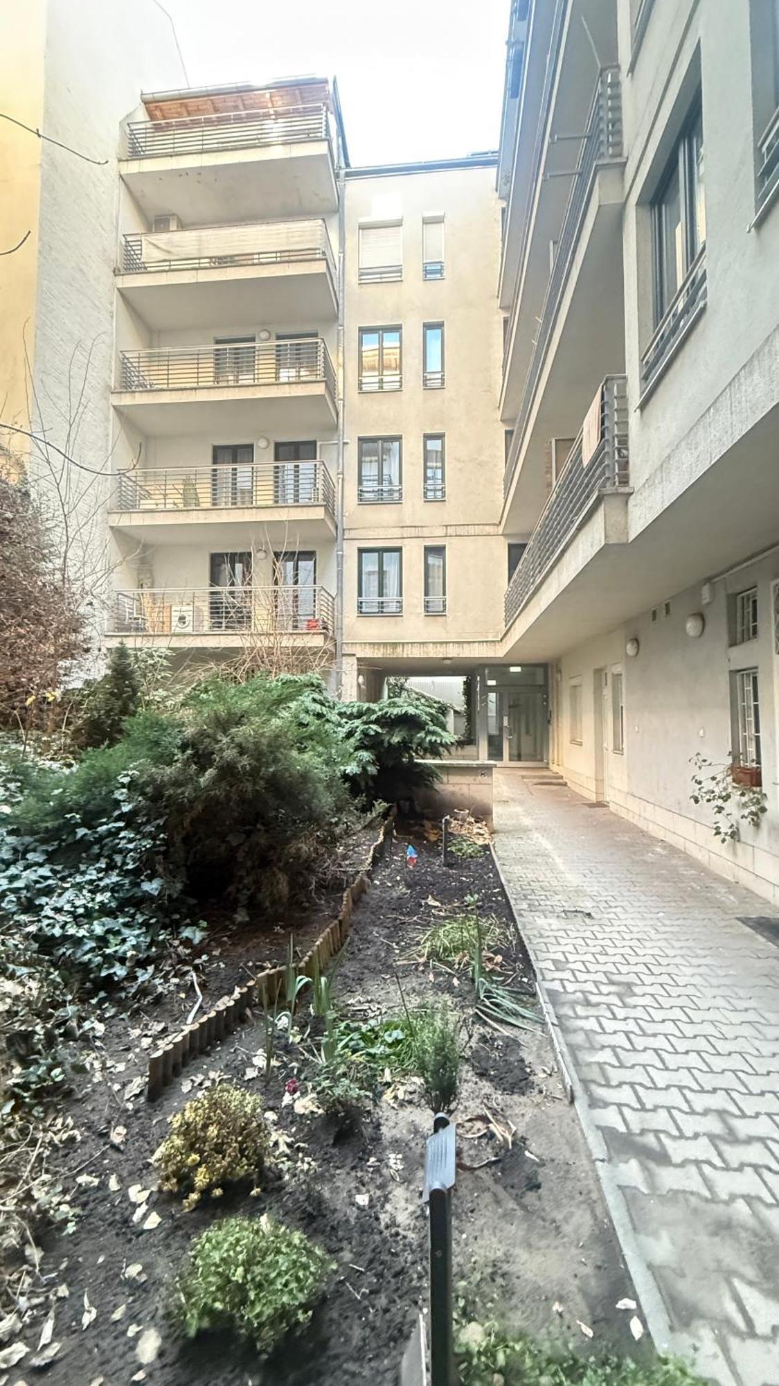 H1 Budapest