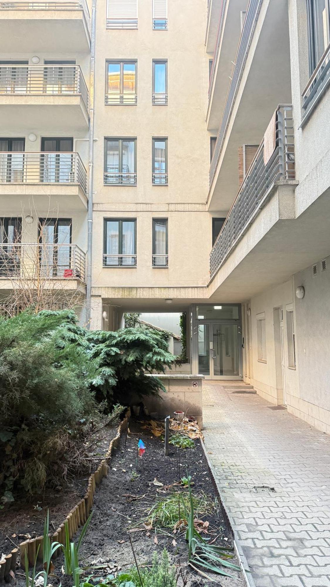 H1 * Budapest
