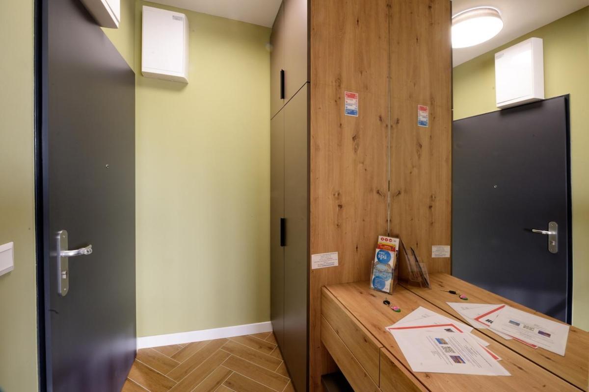 Orangehomes Sunny & Modern 2br Penthouse With Ac & Terrace * Budapest