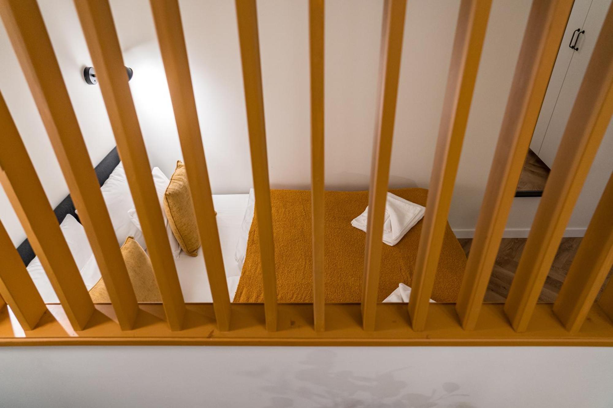 Double Shot Apartment *