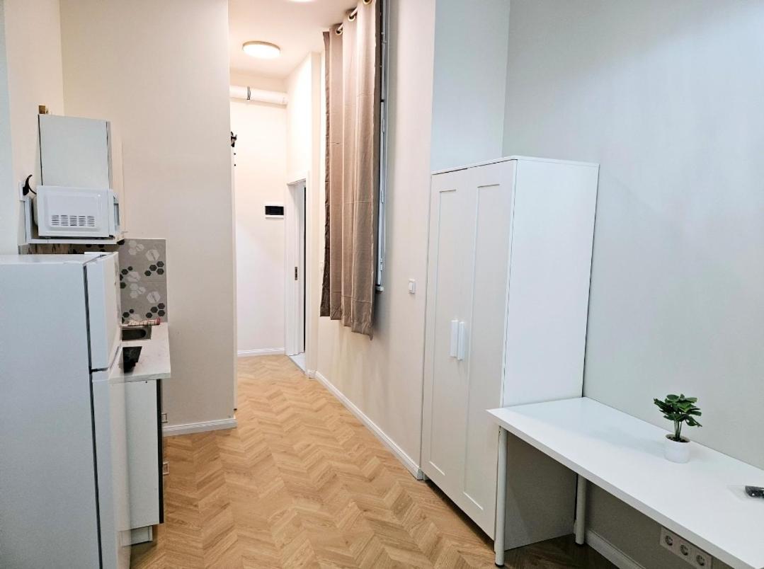 Designer Near Kalvin Square Apartamento Budapest