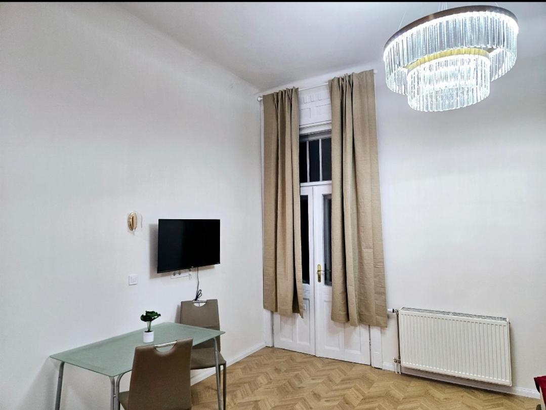 Apartamento Designer Near Kalvin Square *