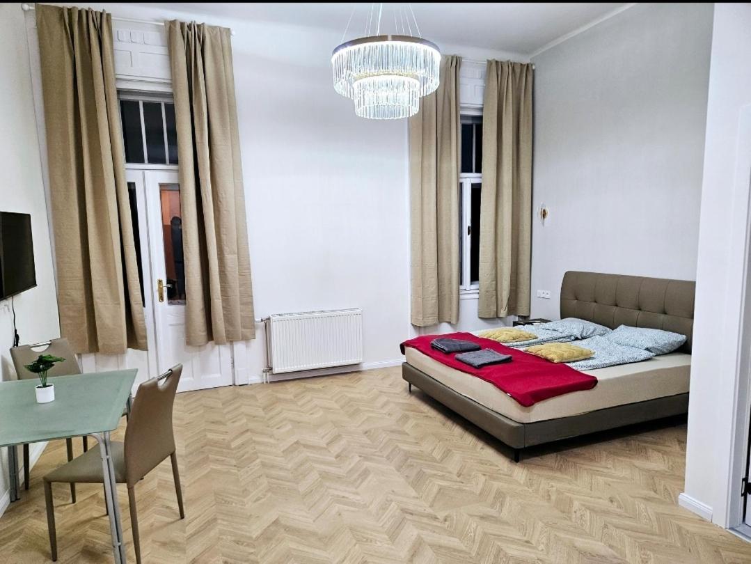 Apartamento Designer Near Kalvin Square