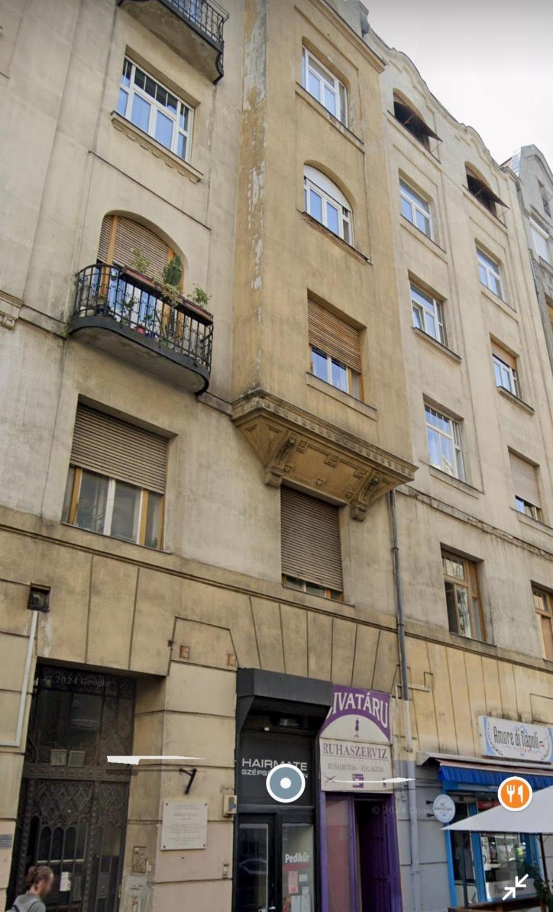 A Szabadsag Hidnal Appartamento *