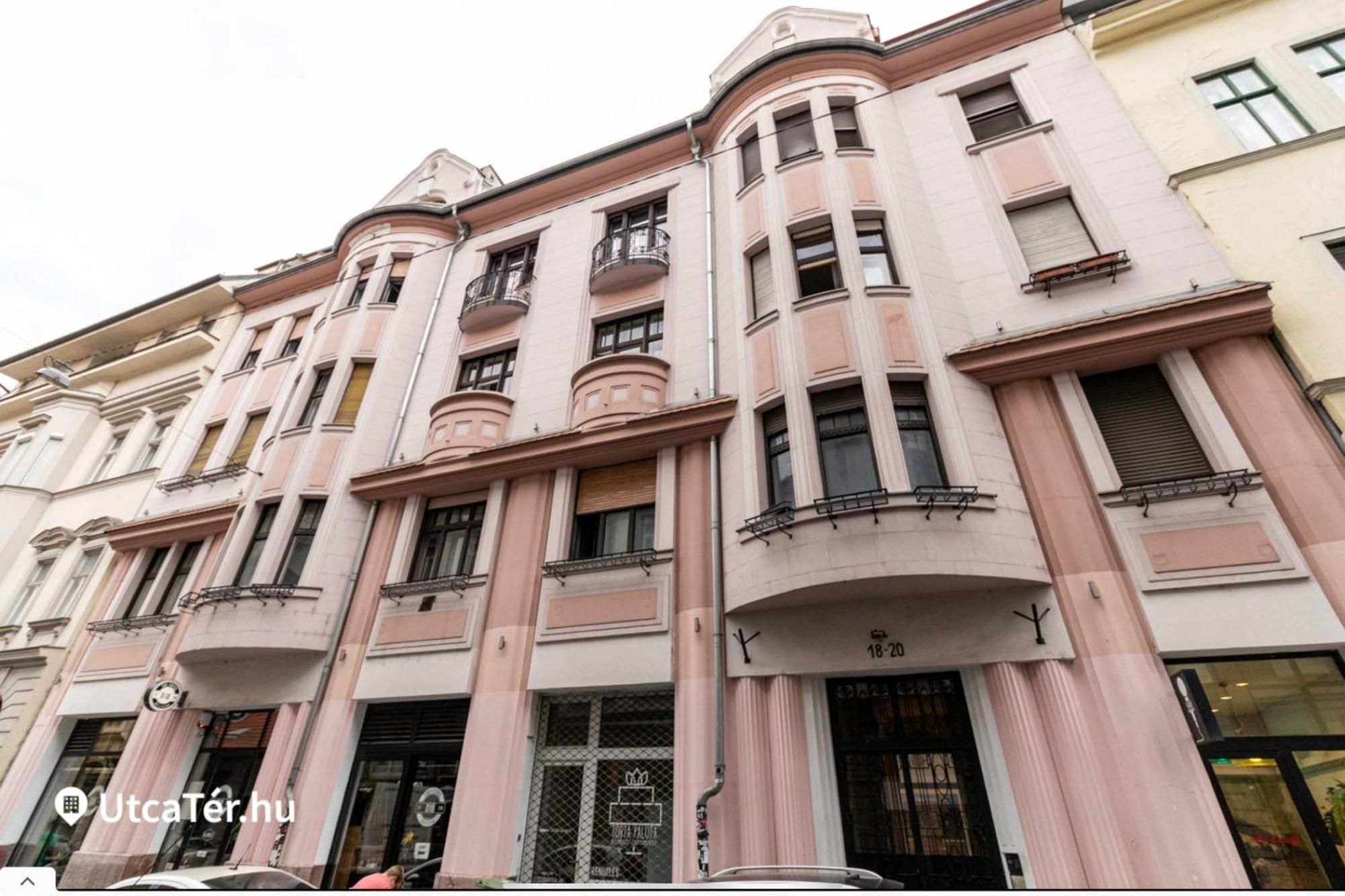 Marton's Dessewffy Apartahotel