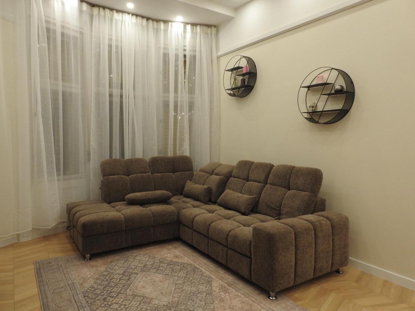 Marton's Dessewffy Apartahotel *