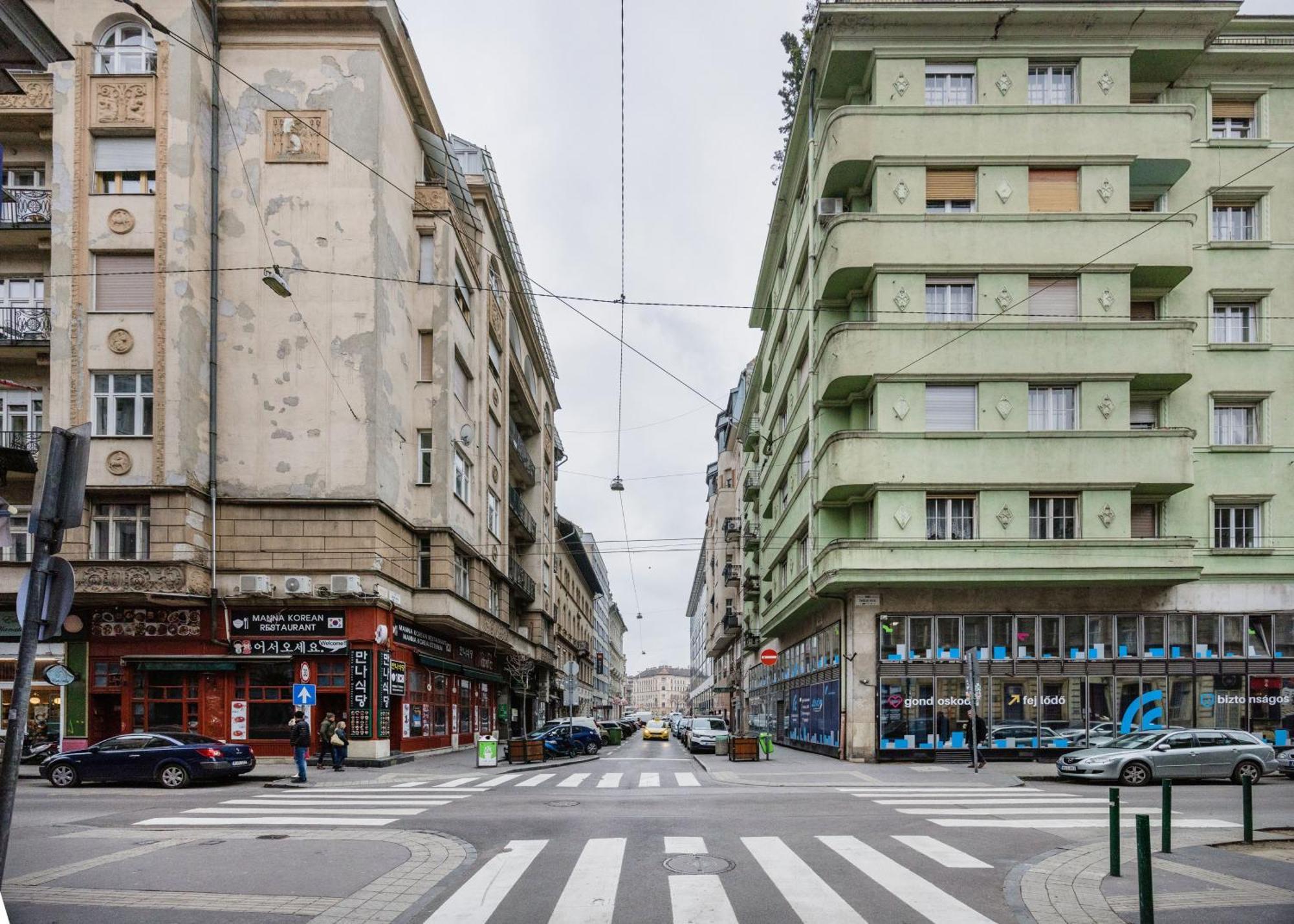 Charm In Budapest's Bustling 7th District Apartmán Budapešť
