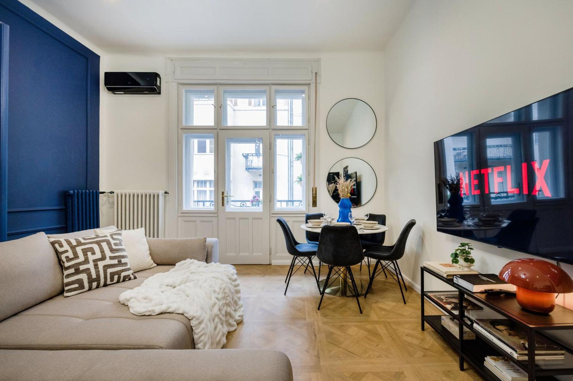 Apartmán Charm In Budapest's Bustling 7th District *