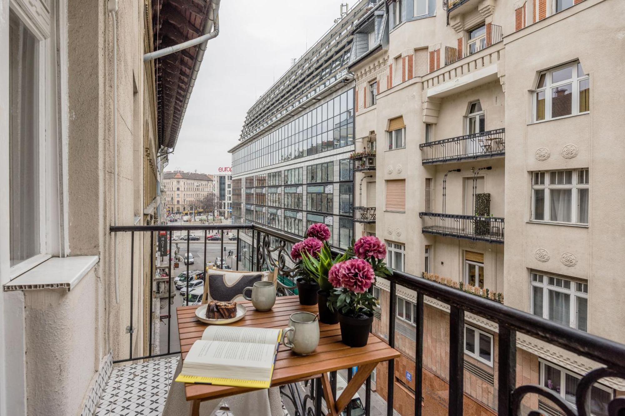 Apartmán Charm In Budapest's Bustling 7th District Budapešť