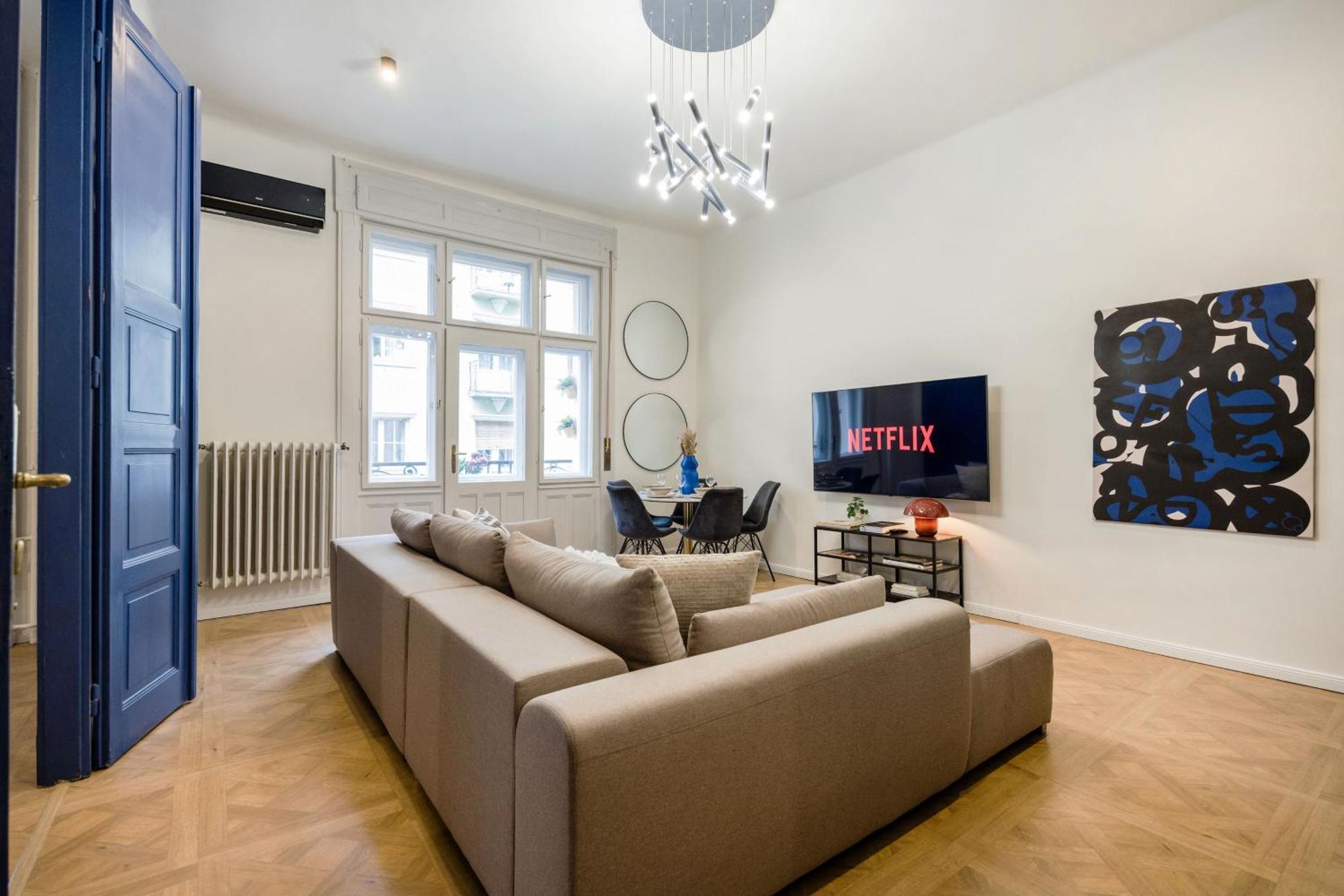 Apartmán Charm In Budapest's Bustling 7th District
