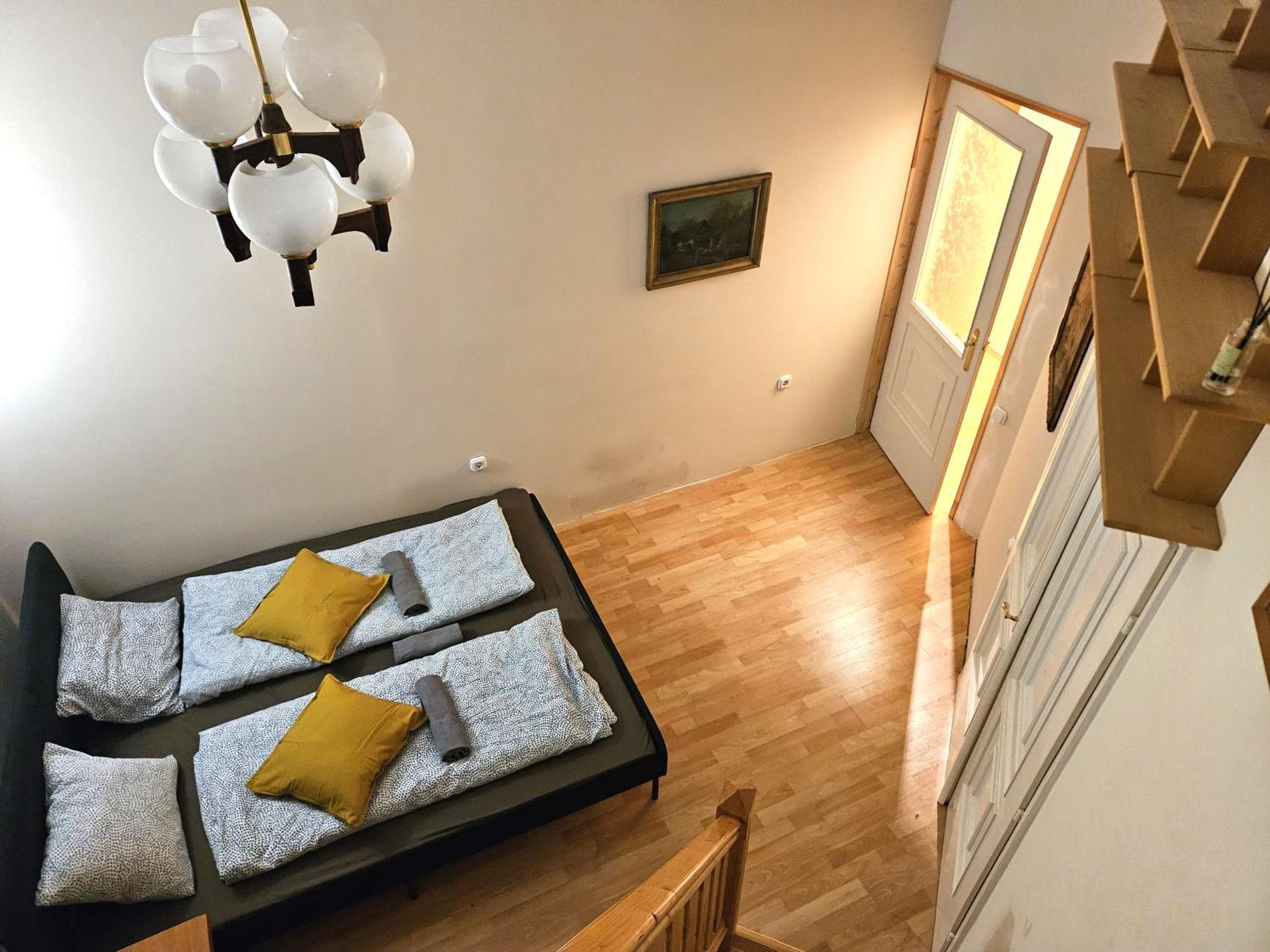 Apartment Cozy And Near Kalvin Square Budapest